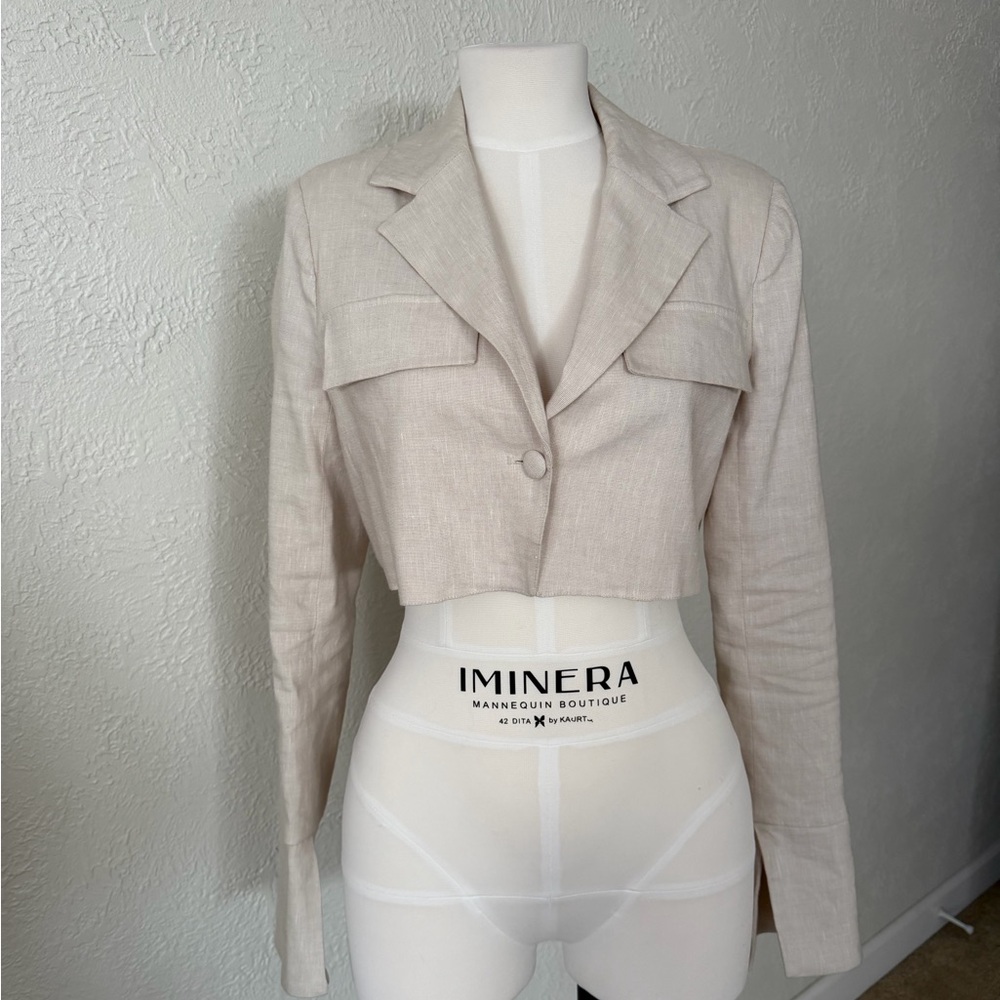 Camila Coelho Women's Cream Cropped Blazer - Picture 8 of 11